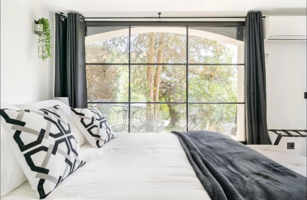 Suite Bastide Magdaleyna موجا 0*,  فرنسا