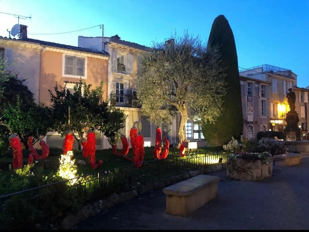 بيت ضيافة Suite Bastide Magdaleyna موجا